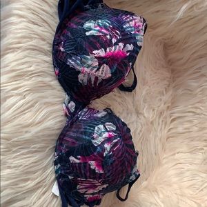 Victoria secret date night bra